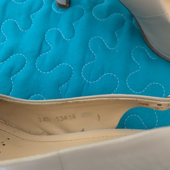 Andrea -Leather Heels - Picture 5 of 11